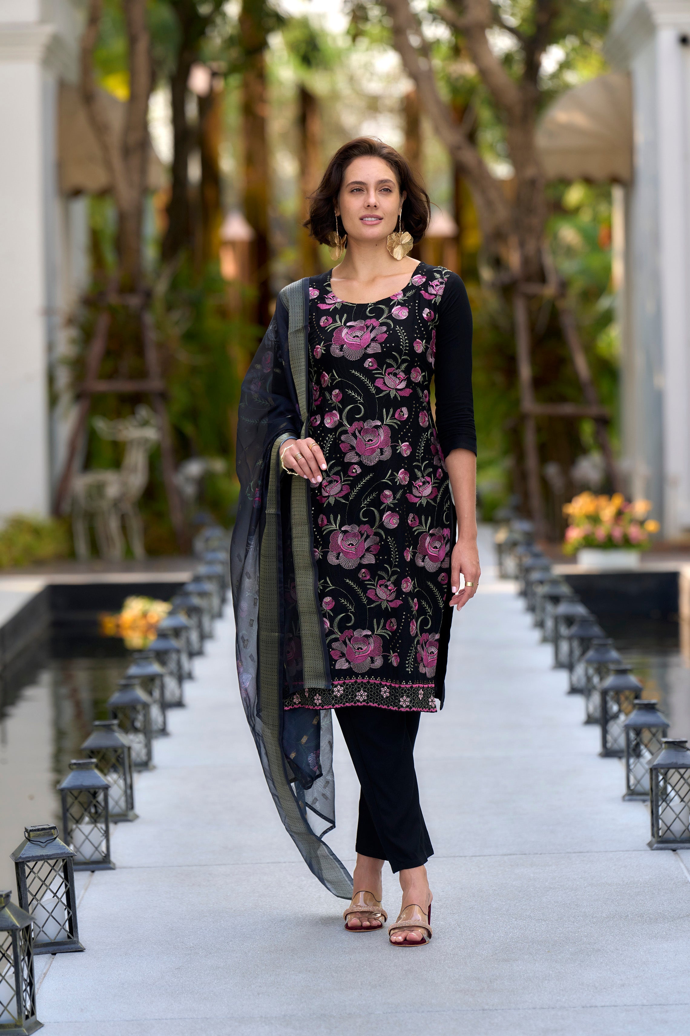 Black Rayon Kurti Set with 3/4 Sleeves and Organza Butti Dupatta with Pocket Pant